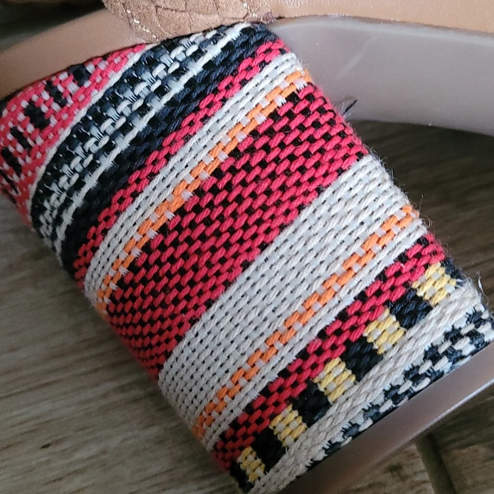 Crown Vintage Heels 9.5 - Picture 5 of 7